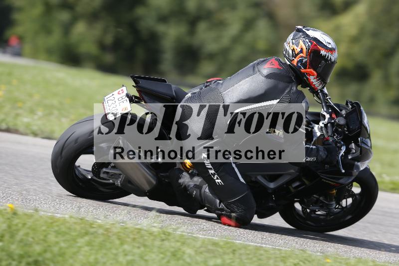 /53 16.09.2025 Track Day Domi Aegerter ADR/Gruppe gruen/103